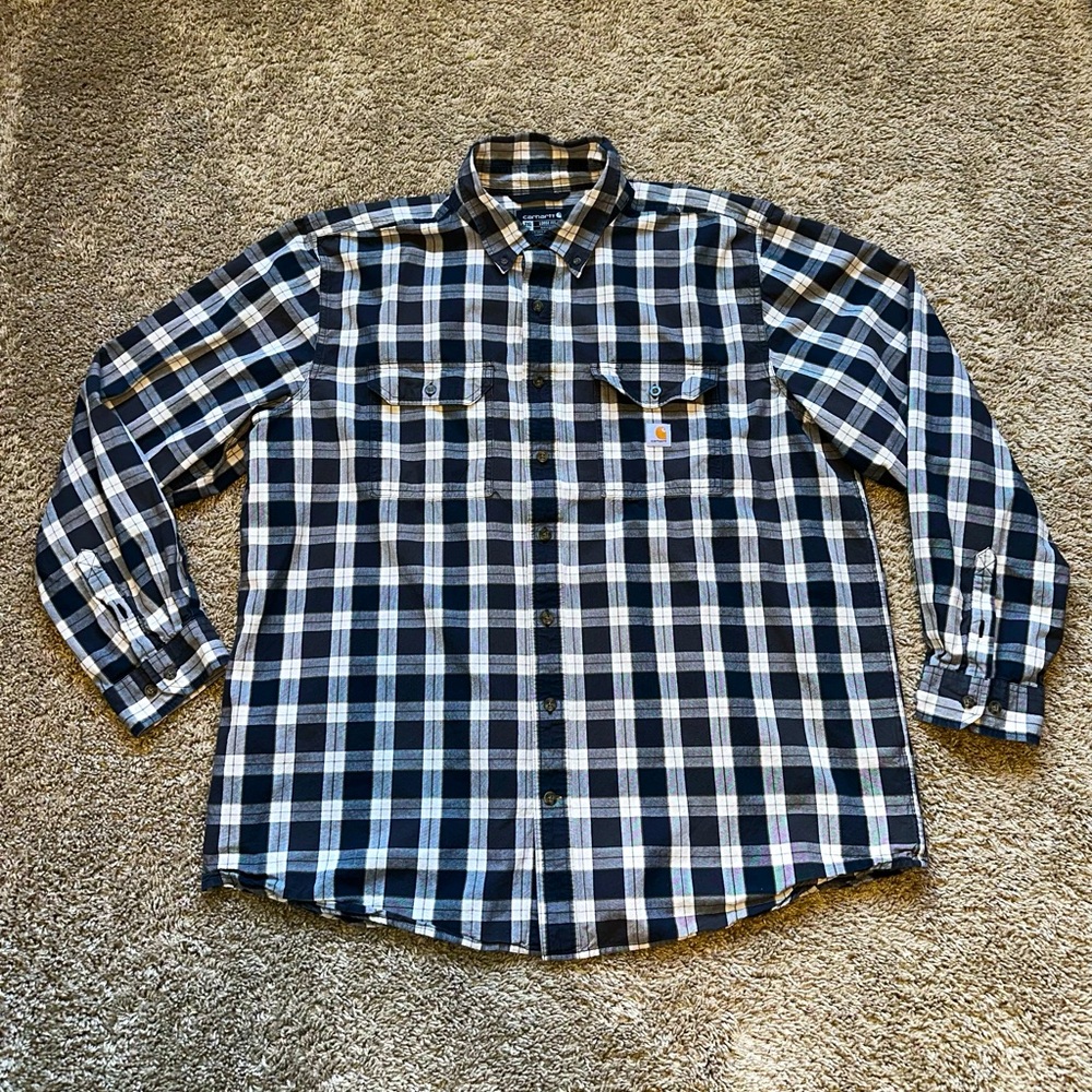 EUC CARHARTT BUTTON UP
